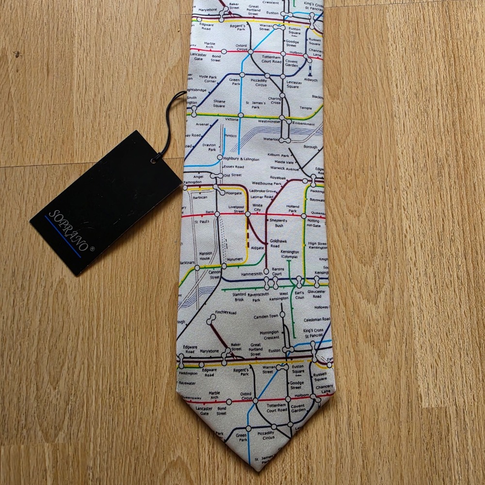 NWT Soprano Mens 100% Silk Tie London Underground Tube Map Cream